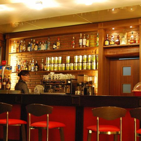 Hotel Pinxo Санта Колома де Фарнерс Екстериор снимка